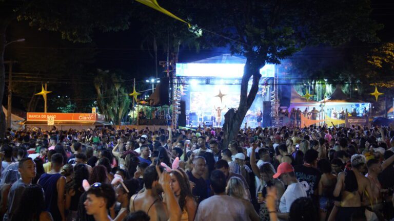 Carnaval tem início nesta sexta-feira em várias cidades da região